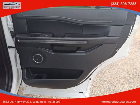 Used 2019 Ford Expedition XLT w/ Equipment Group 201A image 12