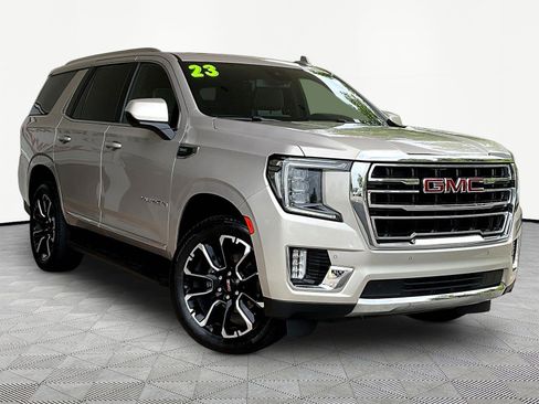 Used 2023 GMC Yukon SLT AWD/4WD image 3