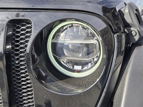 Used 2021 Jeep Wrangler Unlimited Sport image 32