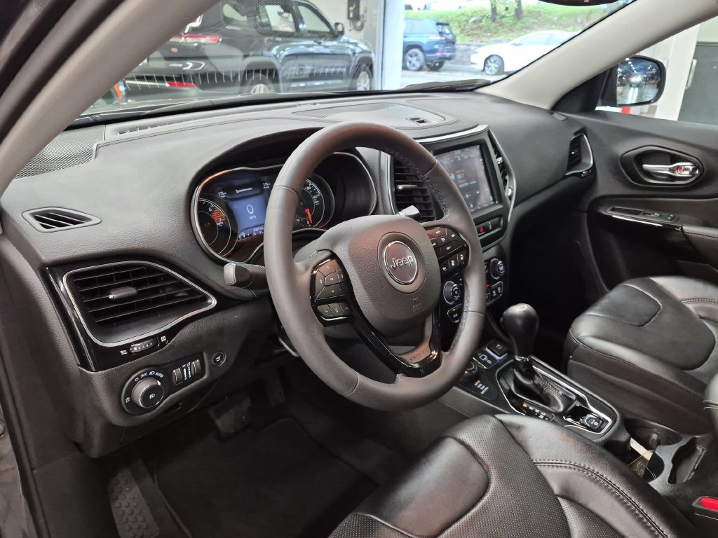 Used 2023 Jeep Cherokee Altitude Lux w/ Lux Elite Package AWD/4WD image 12