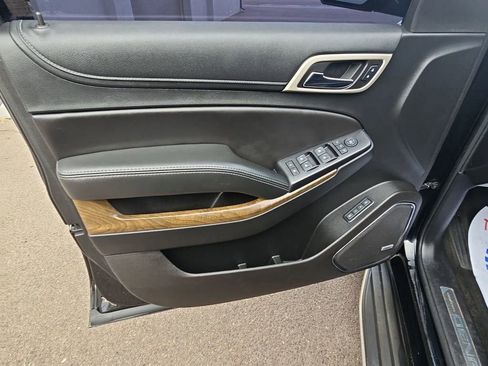 Used 2018 GMC Yukon Denali w/ Open Road Package image 12