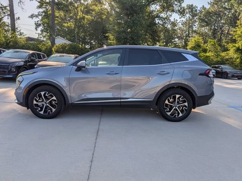 Used 2024 Kia Sportage EX FWD image 6