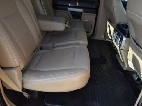 Used 2015 Ford F150 Lariat w/ Equipment Group 502A Luxury image 30