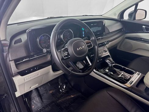 Used 2022 Kia Carnival SX FWD image 9