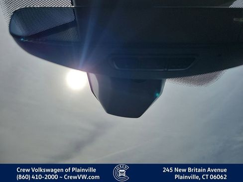 Certified 2023 Volkswagen Jetta SE w/ Panoramic Sunroof Package FWD image 11