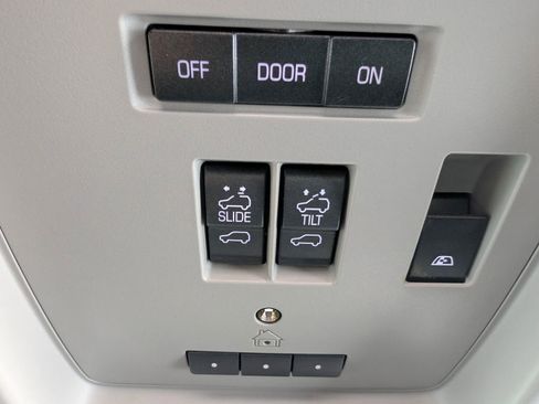 Used 2019 GMC Sierra 3500 Denali image 19