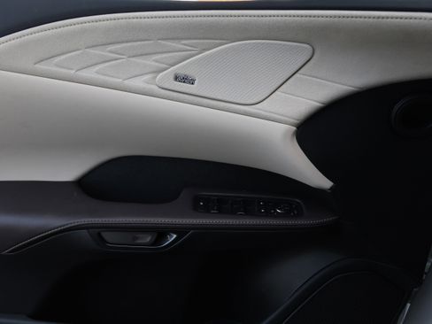 Used 2024 Lexus RX 350 AWD image 12