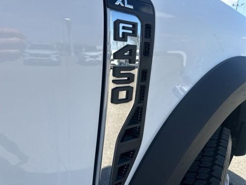 Used 2024 Ford F450 XL w/ XL Chrome Package image 8