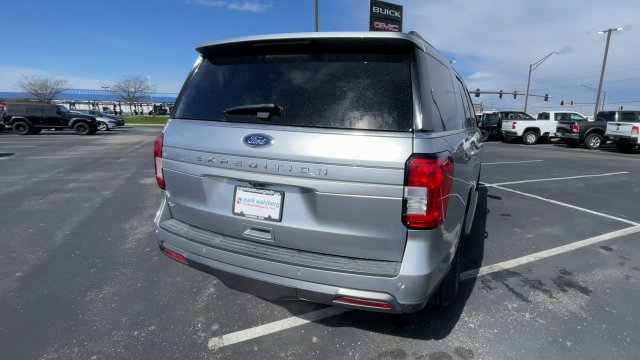 Used 2022 Ford Expedition XLT RWD image 9