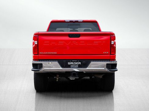 Used 2022 Chevrolet Silverado 2500 LTZ AWD/4WD image 4
