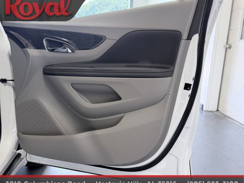 Used 2015 Buick Encore Leather FWD image 13