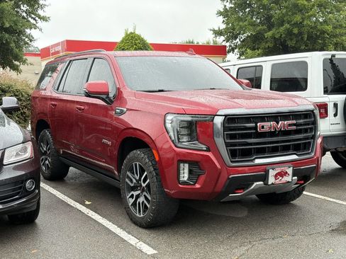 Used 2021 GMC Yukon AT4 w/ AT4 Premium Package AWD/4WD image 3