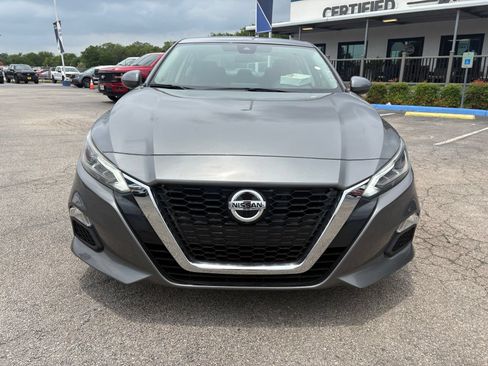 Used 2022 Nissan Altima 2.5 SV FWD image 10
