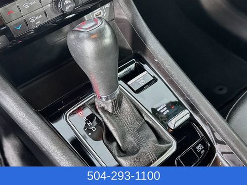 Used 2024 Jeep Compass Latitude AWD/4WD image 18