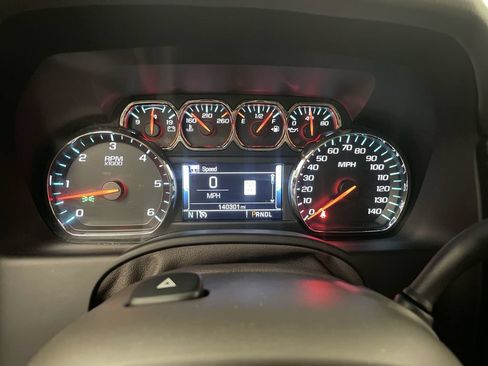 Used 2018 Chevrolet Tahoe LT w/ Luxury Package AWD/4WD image 6
