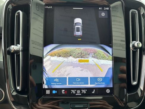 Certified 2025 Volvo XC40 B5 Core image 29