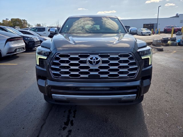 Used 2024 Toyota Sequoia Capstone AWD/4WD image 2