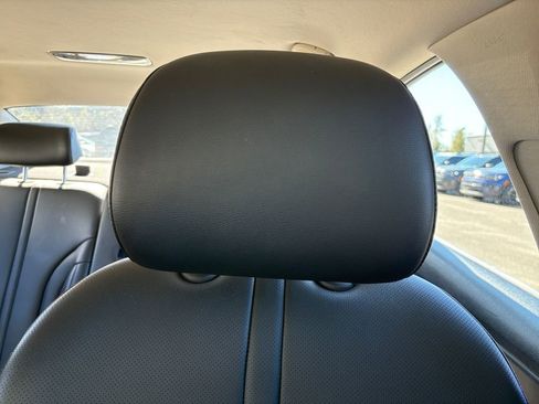 Used 2023 Genesis G80 2.5T image 11