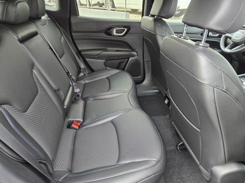 New 2026 Jeep Compass Latitude image 29