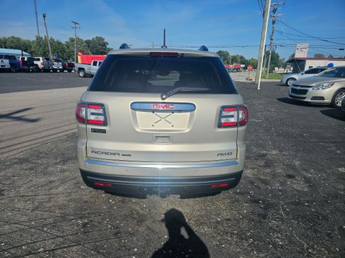 Used 2017 GMC Acadia Limited SLT AWD/4WD image 6