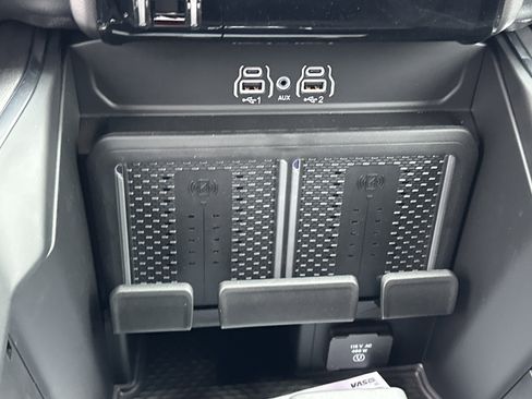 New 2026 RAM 2500 Laramie AWD/4WD image 5