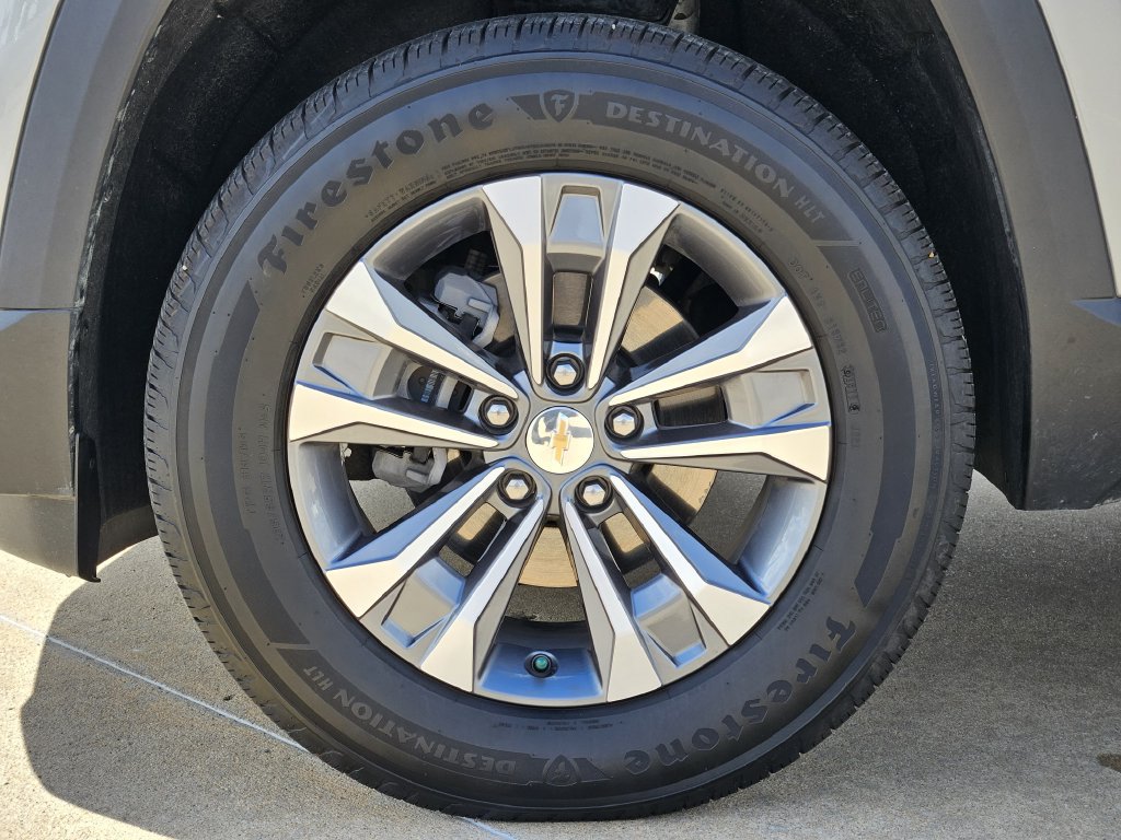 Used 2026 Chevrolet Equinox LT FWD image 12
