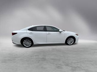 Used 2017 Lexus ES 350 w/ Premium Package FWD video 3