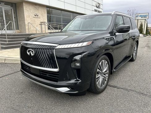 Certified 2025 INFINITI QX80 Sensory image 4