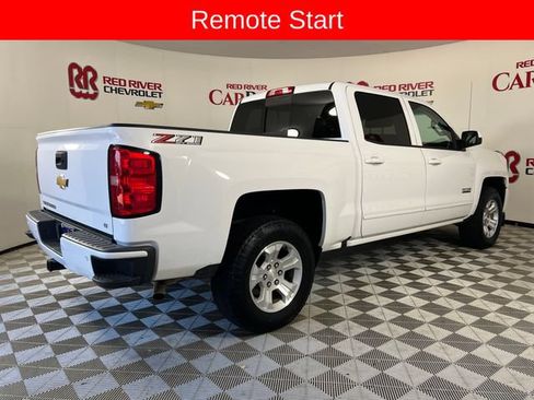 Used 2018 Chevrolet Silverado 1500 LT w/ Texas Edition AWD/4WD image 8