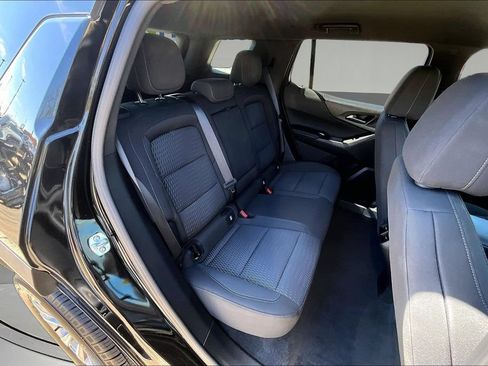 Used 2025 Chevrolet Equinox LT AWD/4WD image 28