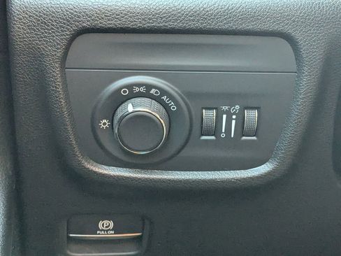 New 2025 Jeep Grand Cherokee Laredo X w/ Trailer Tow Package image 22