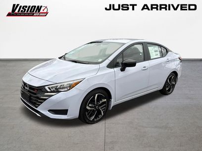 New 2025 Nissan Versa SR w/ Trunk Package