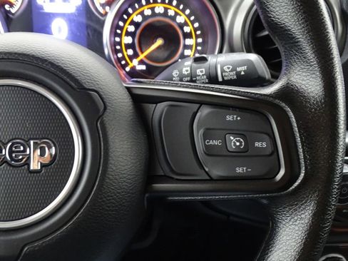 Used 2023 Jeep Wrangler Sport image 18