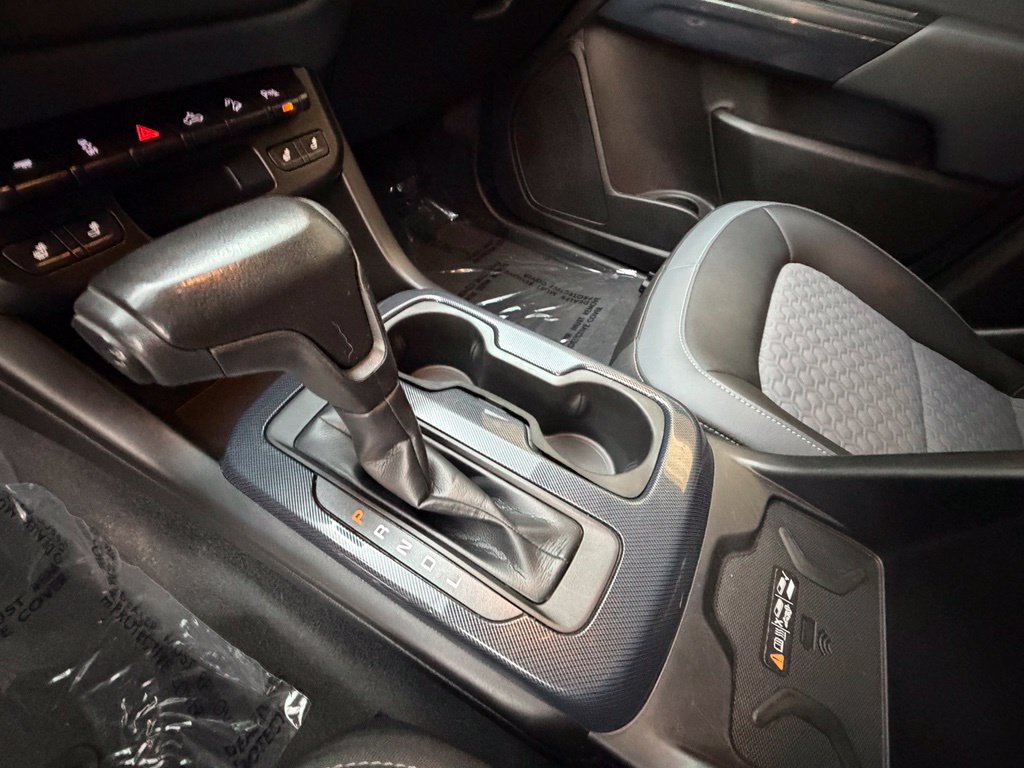Used 2021 Chevrolet Colorado Z71 AWD/4WD image 32