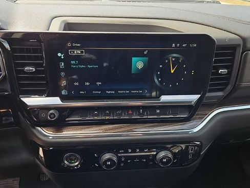 Used 2023 Chevrolet Silverado 1500 LT image 23