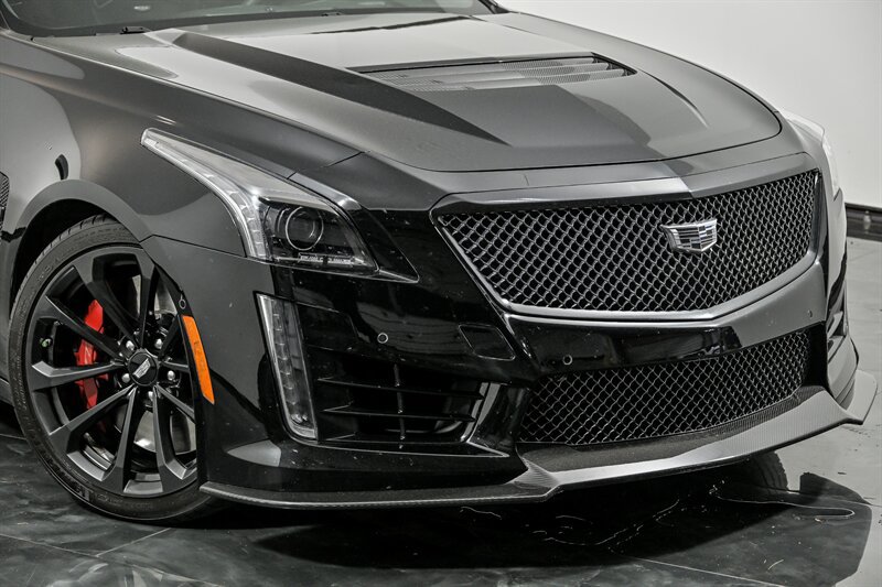 Used 2019 Cadillac CTS V w/ Carbon Fiber Package RWD image 2