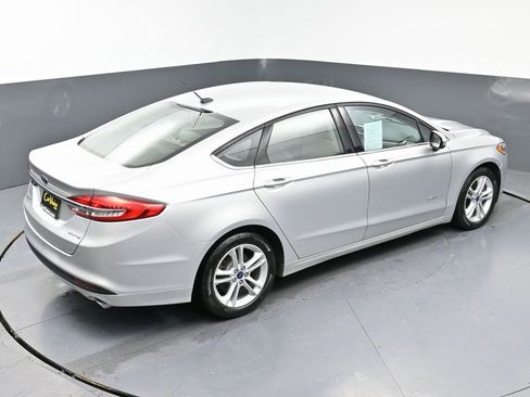 Used 2018 Ford Fusion S image 39