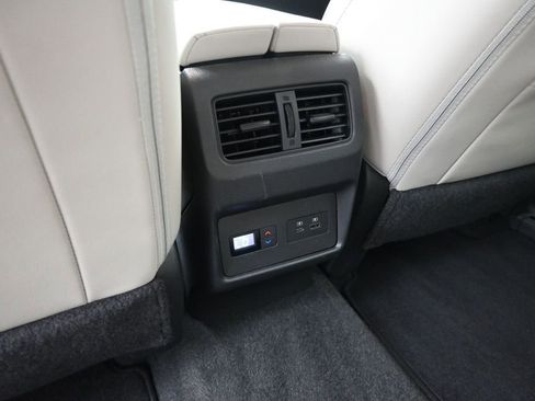 Used 2023 Nissan Rogue SL w/ SL Premium Package FWD image 18