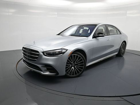Used 2023 Mercedes-Benz S 580 4MATIC Sedan image 28