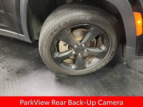 Used 2023 Jeep Grand Cherokee L Laredo AWD/4WD image 10