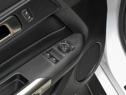 Used 2022 Ford Mustang Shelby GT500 w/ Carbon Fiber Track Pack image 41