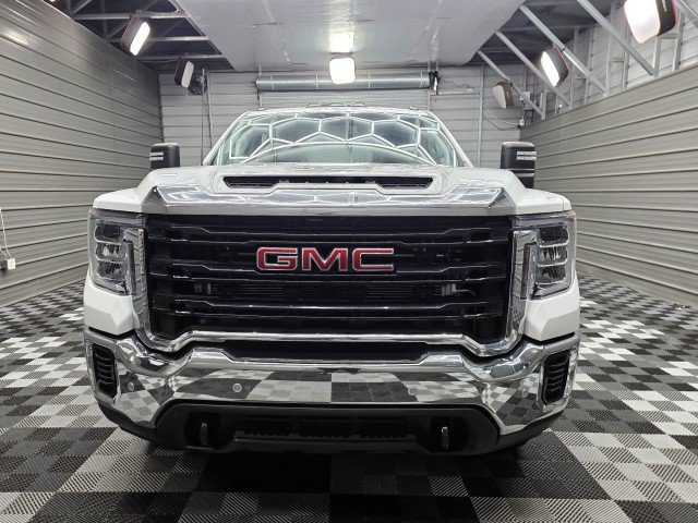 Used 2022 GMC Sierra 3500 Pro w/ Convenience Package AWD/4WD image 4