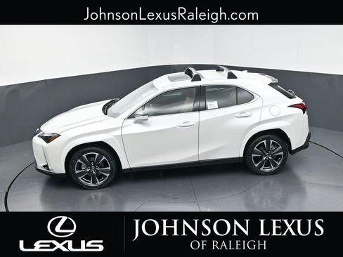 New 2025 Lexus UX 300h FWD image 30