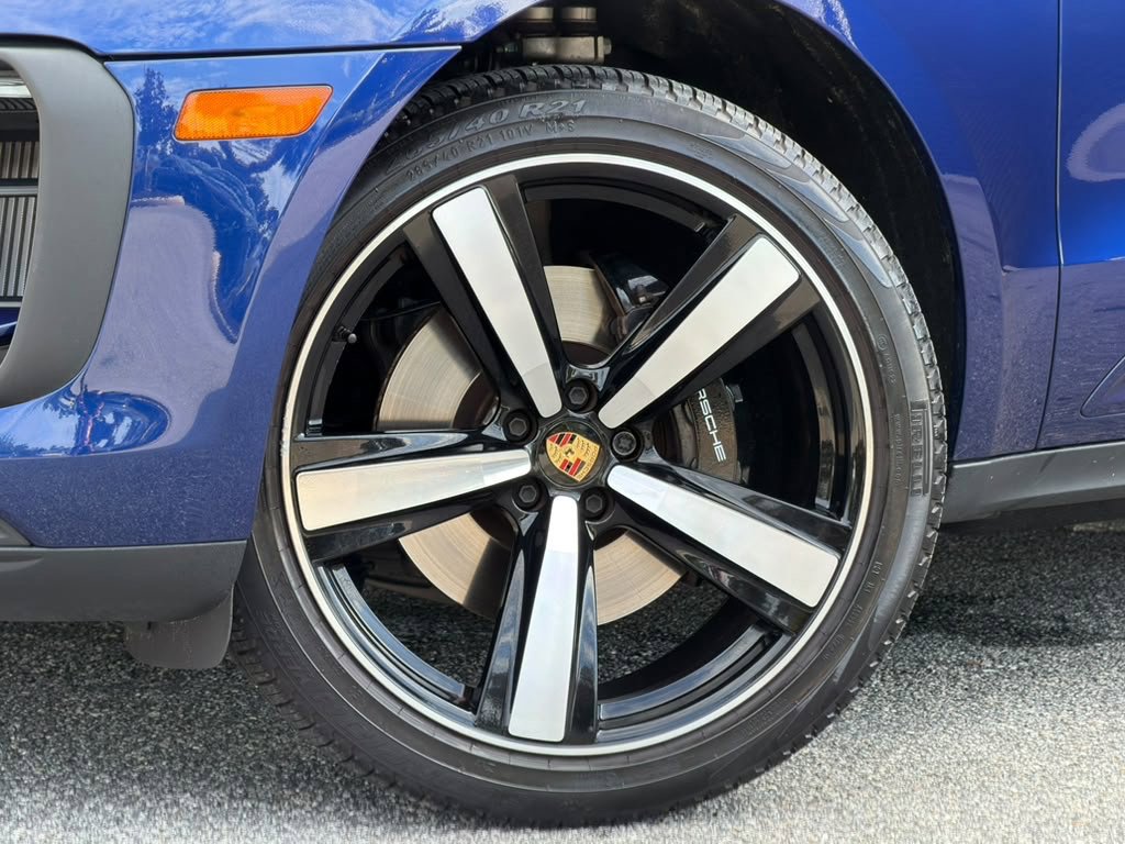 Used 2024 Porsche Macan S AWD/4WD image 17