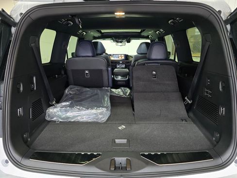 New 2026 INFINITI QX80 4WD w/ Sport Exterior Package image 26