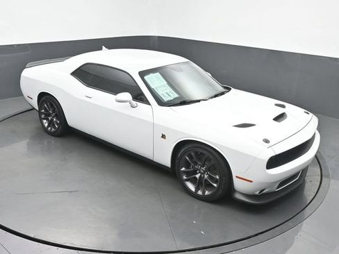 Used 2023 Dodge Challenger R/T Scat Pack w/ Plus Package RWD image 39
