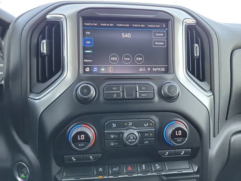 Used 2021 Chevrolet Silverado 1500 RST w/ Z71 Off-Road Package AWD/4WD image 19