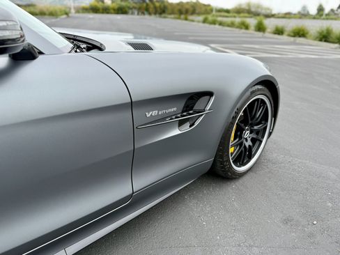 Used 2018 Mercedes-Benz AMG GT R image 27