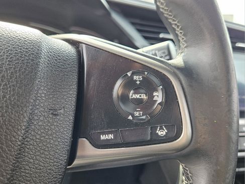 Used 2020 Honda Civic EX image 17