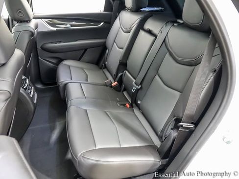 New 2025 Cadillac XT5 Sportv w/ Technology Package image 9